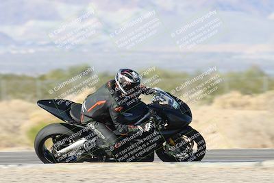 media/Dec-04-2025-Racers Edge (Thu) [[5ebc9f124d]]/3-B Group/5-Session 2 Turn 2 inside Speed Pans/